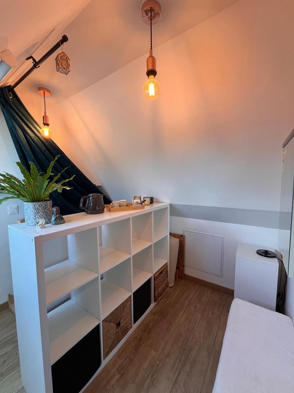 Апартаменты Chambre 2Eme Etage Avec Bureau, Wc Et Lavabo Prive, Au Calme En Impasse, Bourg 300M Et Bras De Mer 1Km! Crach Экстерьер фото