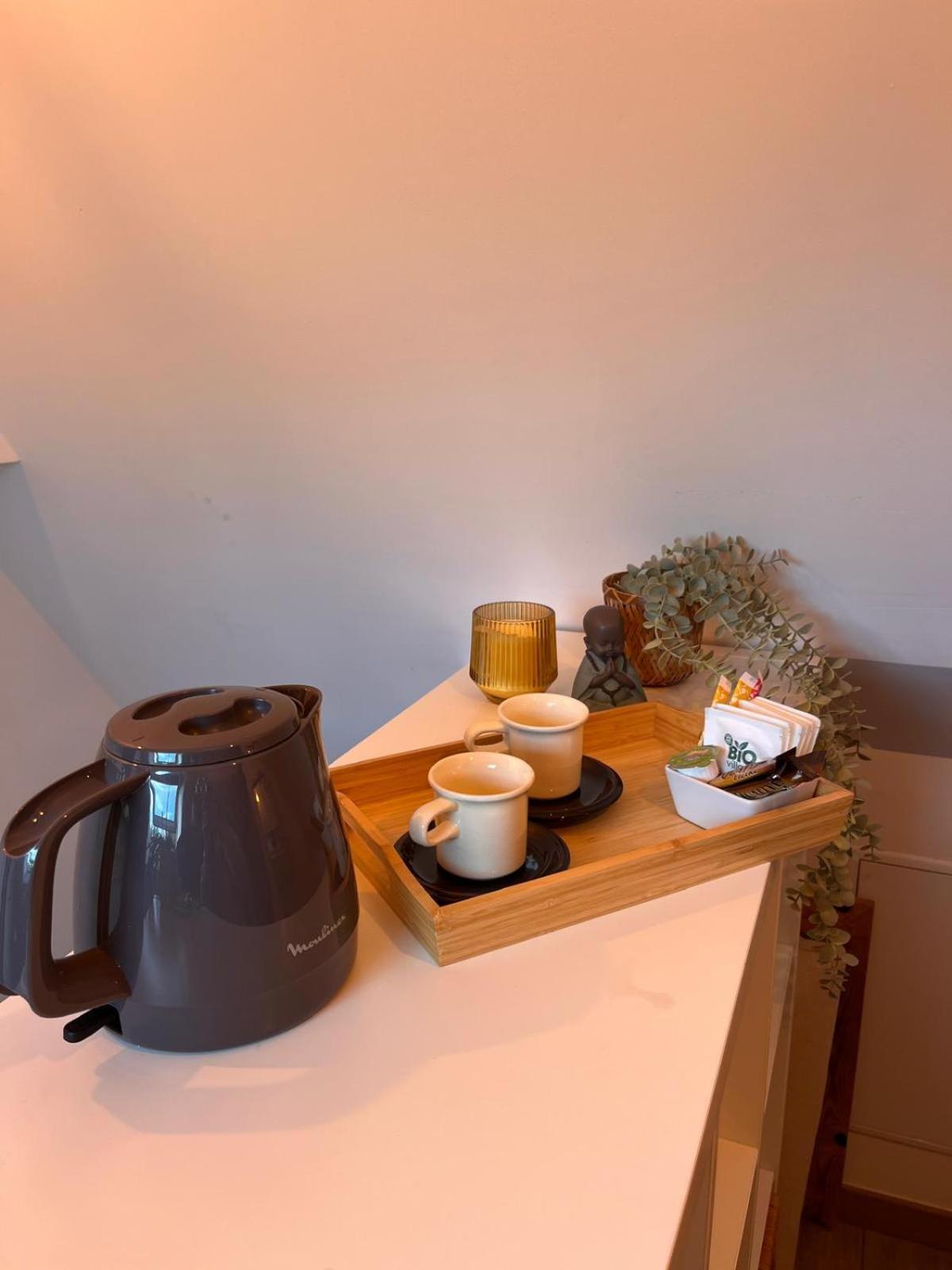 Апартаменты Chambre 2Eme Etage Avec Bureau, Wc Et Lavabo Prive, Au Calme En Impasse, Bourg 300M Et Bras De Mer 1Km! Crach Экстерьер фото